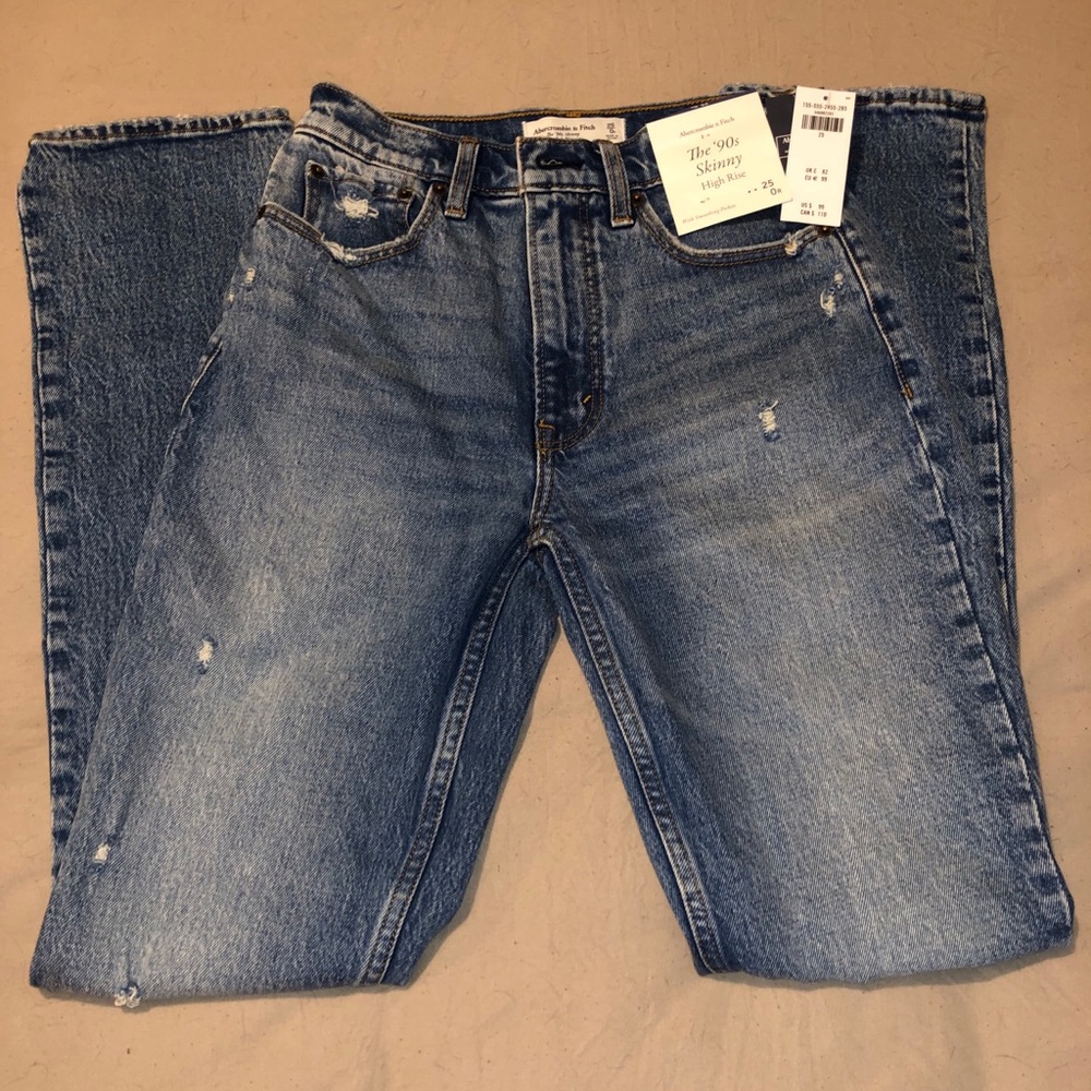 New Abercrombie 90s High Rise Skinny Jeans!
